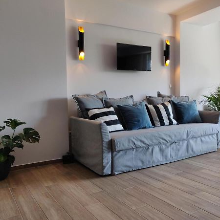 Sunny New Lovely Apartment 60 Meters From The Metro Athens Exterior photo